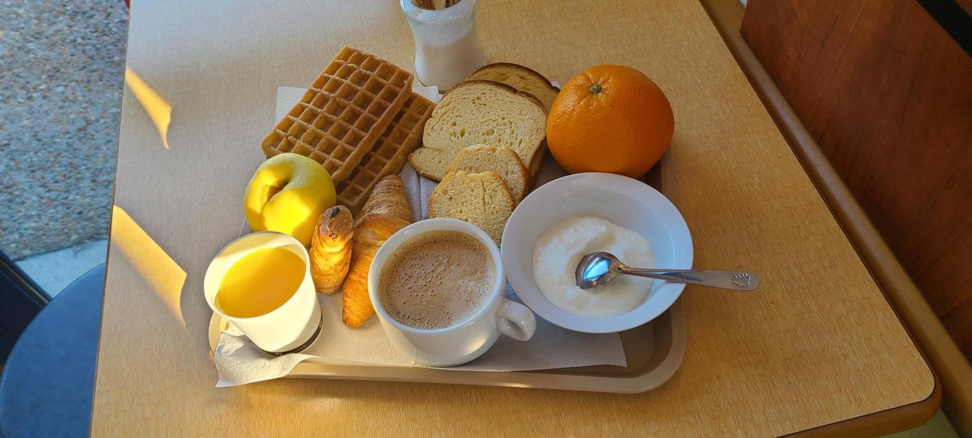 Ibis Budget Meung Sur Loire Екстериор снимка