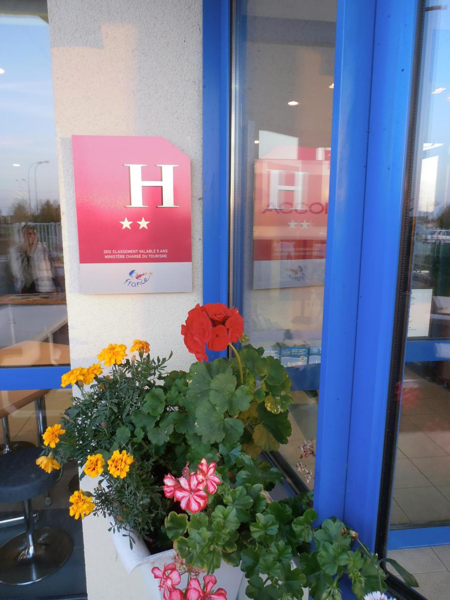 Ibis Budget Meung Sur Loire Екстериор снимка